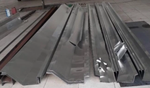 Calha de Chuva Galvanizada RJ 